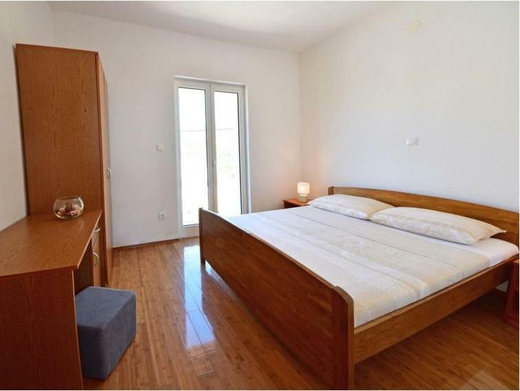 Apartments Golub Cesarica Esterno foto